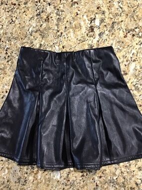 Girls Black Leather, faux leather Pleated Skirt